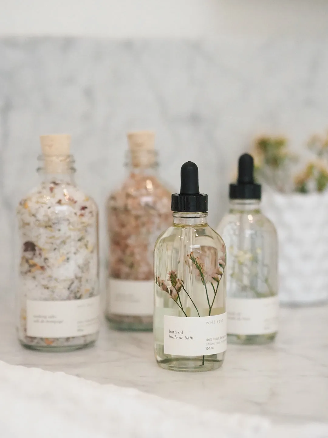 Bloom bath oil