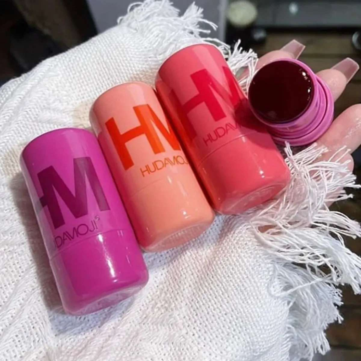 Miss Beauty New pack of 4 Makeup Deal Set in Random (1 pcs bear Keychain Lip gloss , 1pcs Heng Feng Eye Kajal , 1pcs Makeup Brush , 1pcs Jelly Lip tint )